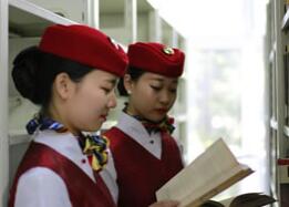 四川外國大學(xué)成都學(xué)院(繼續(xù)教育學(xué)院)空乘專業(yè)學(xué)費(fèi)是多少錢？