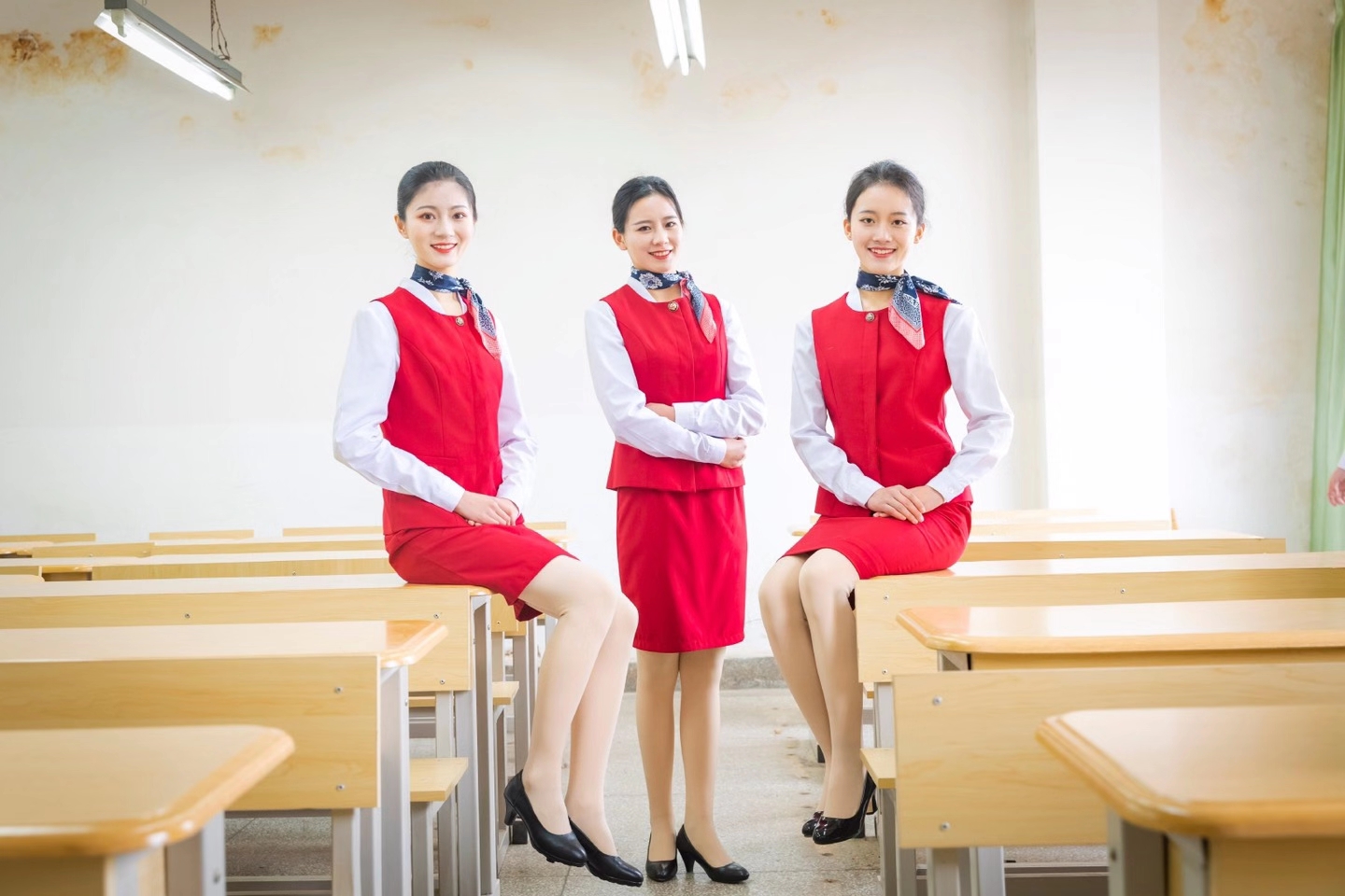 不高考能報名空乘專業(yè)嗎？