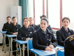空姐專業(yè)英語需要多少級？英語不好可以報名嗎？